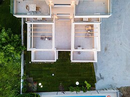 Funtuki Seaside Apartments