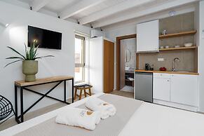 Funtuki Seaside Apartments