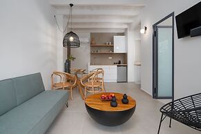 Funtuki Seaside Apartments