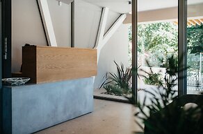 Funtuki Seaside Apartments