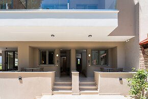 Funtuki Seaside Apartments