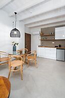 Funtuki Seaside Apartments