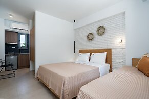 Funtuki Seaside Apartments