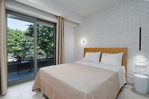 Funtuki Seaside Apartments