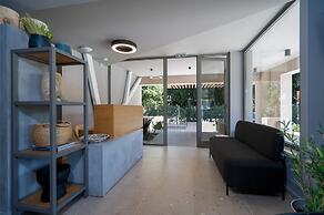 Funtuki Seaside Apartments