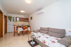 Apartments Zarac