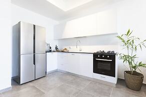 AirTLV - Menachem Begin Apartment