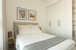 AirTLV - Menachem Begin Apartment