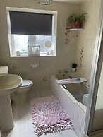 Stunning Two Bedroom Cottage in Honley