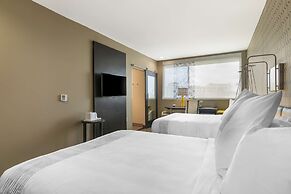 Glō Best Western Pooler - Savannah Airport Hotel