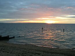 The Seaview Snug