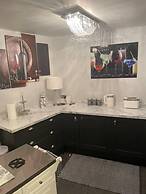 Remarkable 5-bed House in Ross-on-wye