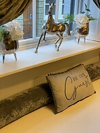 Remarkable 5-bed House in Ross-on-wye