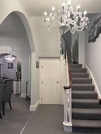 Remarkable 5-bed House in Ross-on-wye