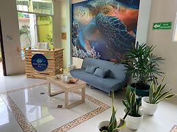 Reef Hostel Manta