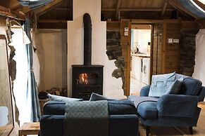 Tigh Bhisa Blackhouse