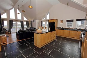 Ceann an Loch Cottage