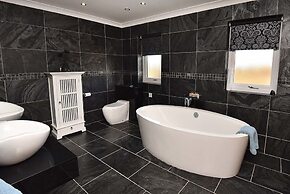 Ceann an Loch Cottage