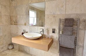 Ceann an Loch Cottage