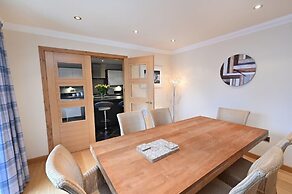 Inverness City Apartment