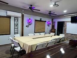 One South Place Hotel