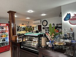 One South Place Hotel