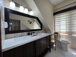 One South Place Hotel