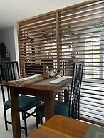 One South Place Hotel