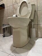 One South Place Hotel