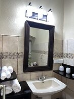 One South Place Hotel