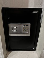 One South Place Hotel