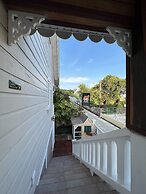 One South Place Hotel