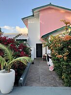 THUISHAVEN adults-only boutique resort