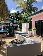 THUISHAVEN adults-only boutique resort