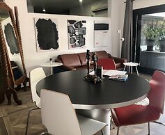 THUISHAVEN adults-only boutique resort