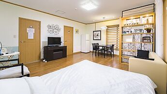 Gapyeong Hillhouse Pension