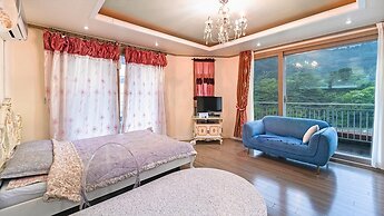 Gapyeong Hillhouse Pension