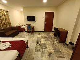 GT Grande Hotel-Near US Consulate