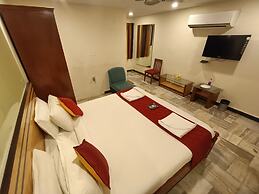 GT Grande Hotel-Near US Consulate