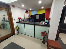 GT Grande Hotel-Near US Consulate