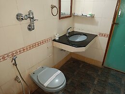 GT Grande Hotel-Near US Consulate