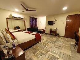 GT Grande Hotel-Near US Consulate