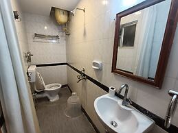 GT Grande Hotel-Near US Consulate