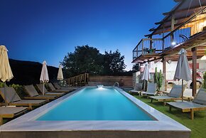 Villa Fisi 1 - Pool, Hot Tub & Mountain View