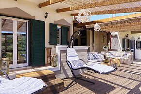 Villa Fisi 1 - Pool, Hot Tub & Mountain View