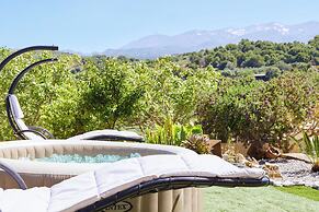 Villa Fisi 1 - Pool, Hot Tub & Mountain View
