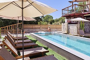 Villa Fisi 1 - Pool, Hot Tub & Mountain View
