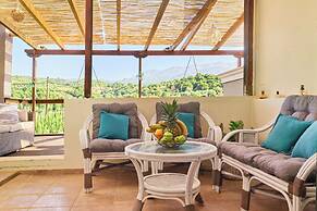 Villa Fisi 1 - Pool, Hot Tub & Mountain View