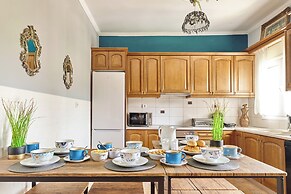 Villa Fisi 1 - Pool, Hot Tub & Mountain View