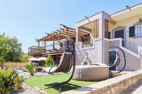 Villa Fisi 1 - Pool, Hot Tub & Mountain View